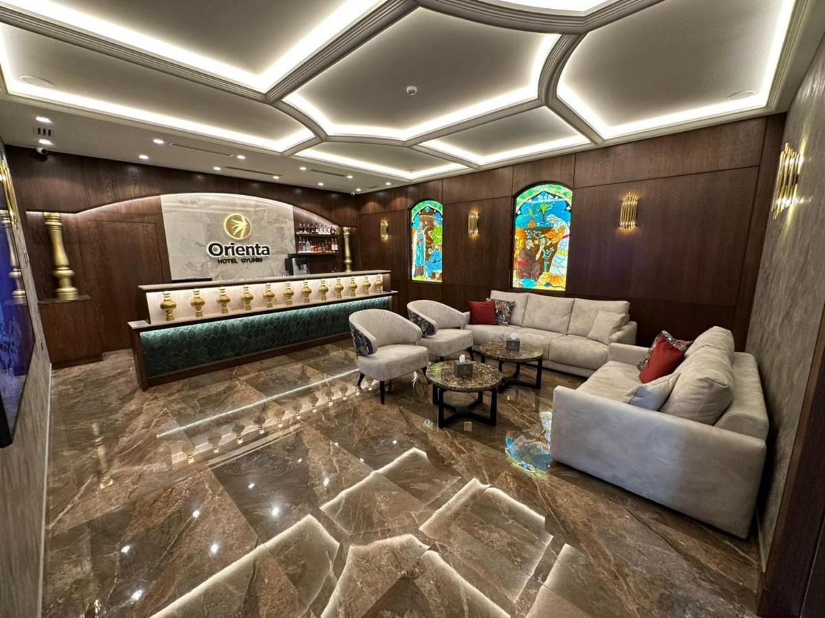 Orienta Hotel Гюмри Экстерьер фото