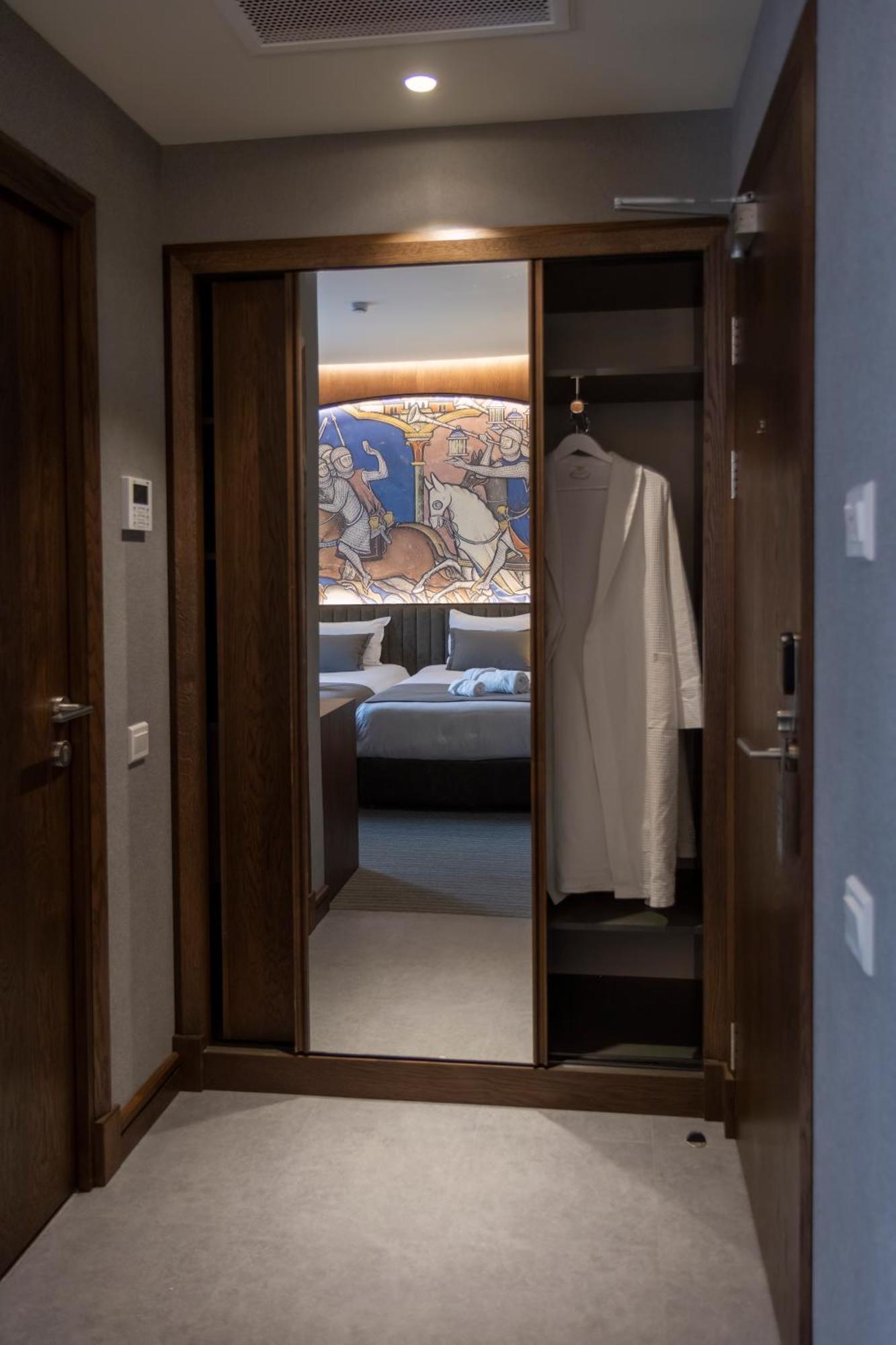 Orienta Hotel Гюмри Экстерьер фото