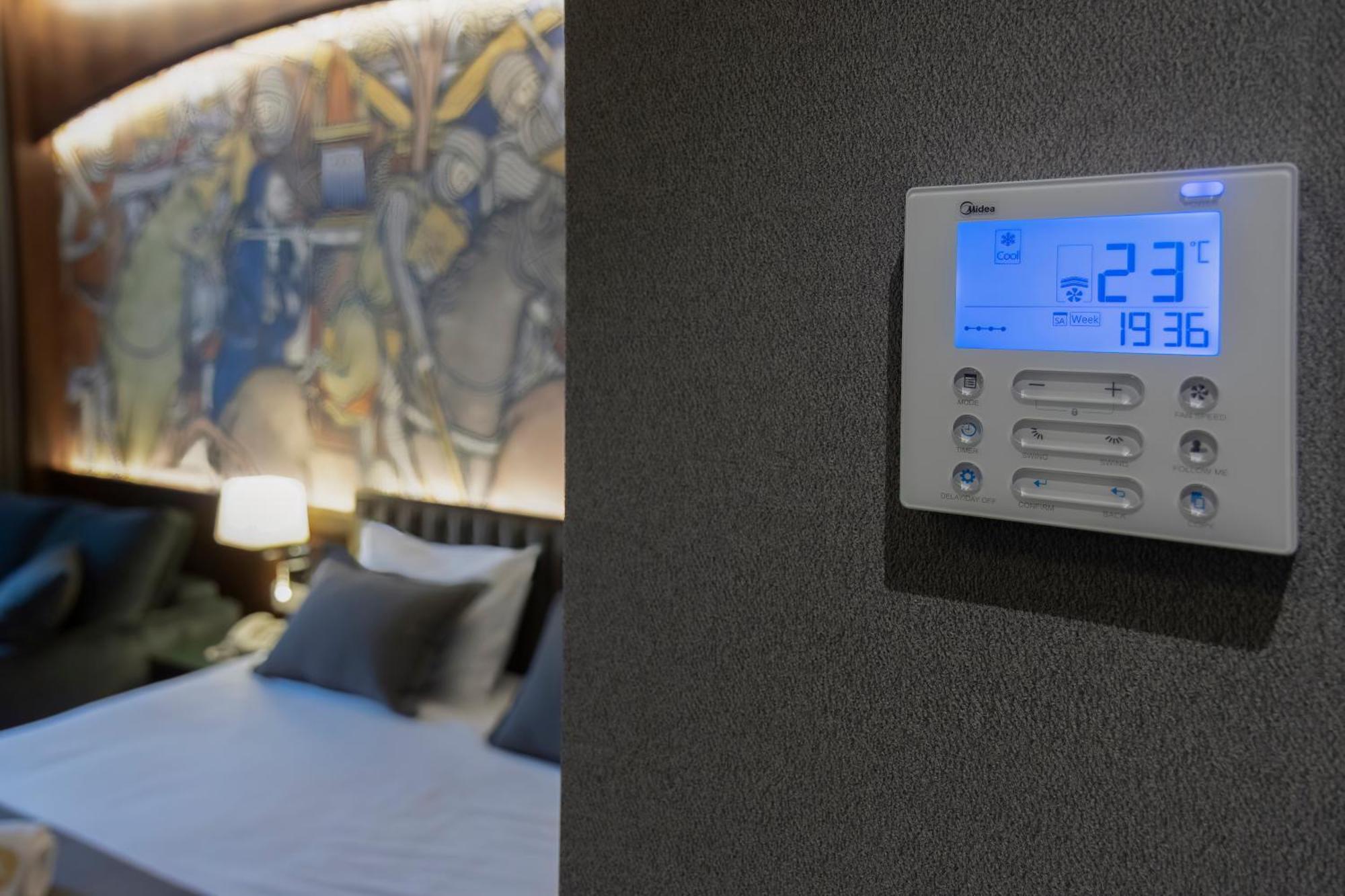 Orienta Hotel Гюмри Экстерьер фото