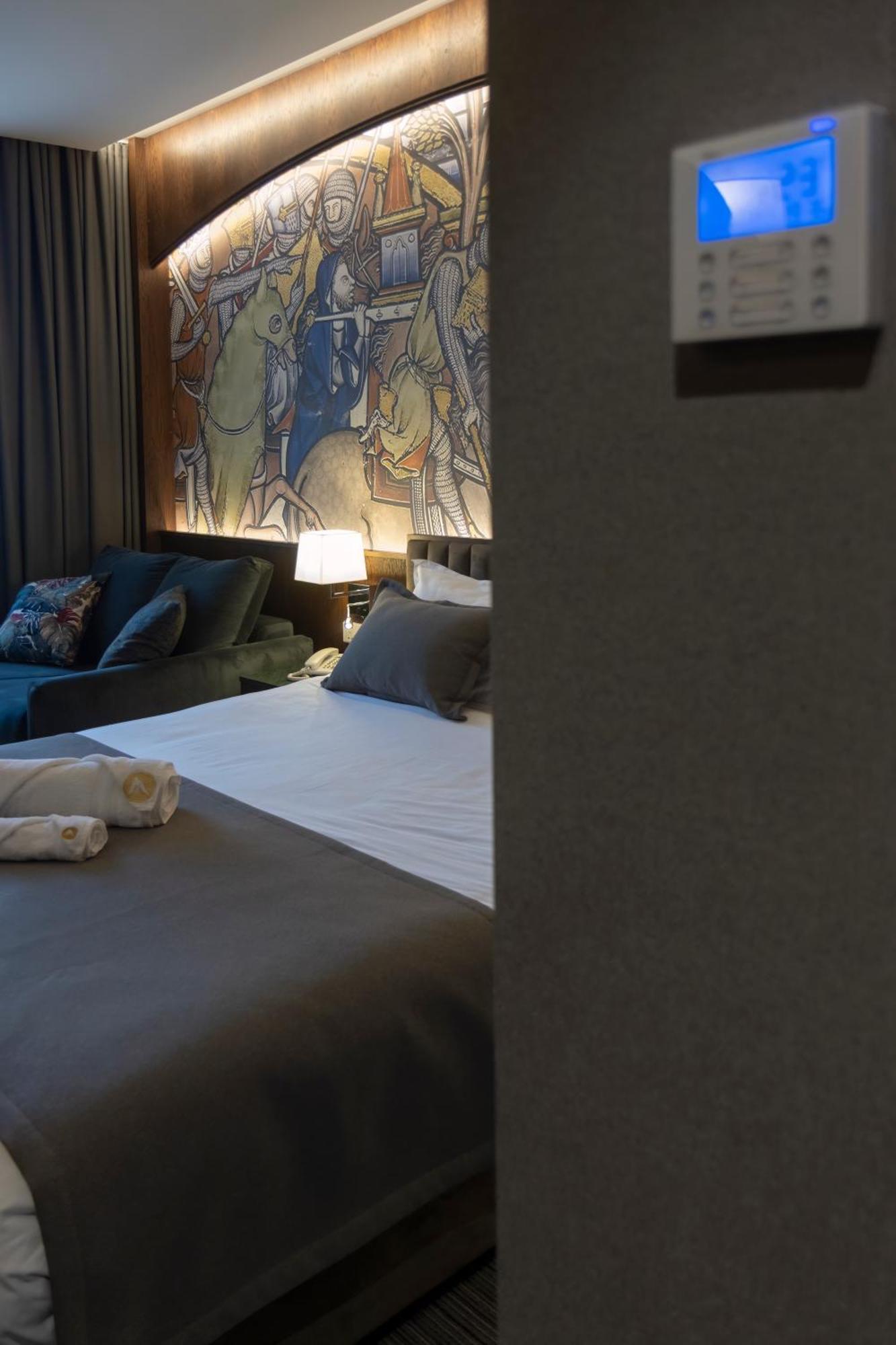 Orienta Hotel Гюмри Экстерьер фото