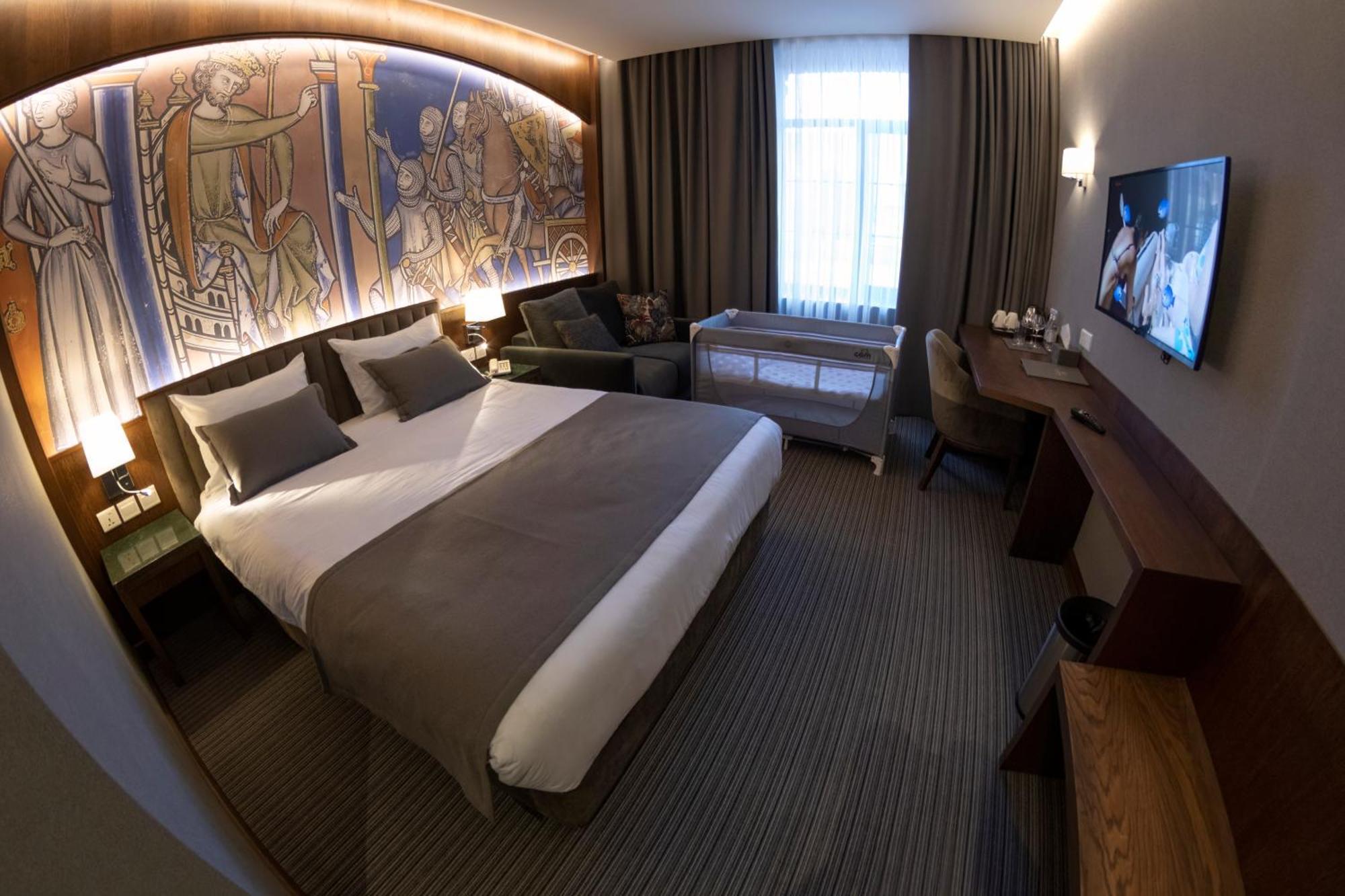 Orienta Hotel Гюмри Экстерьер фото